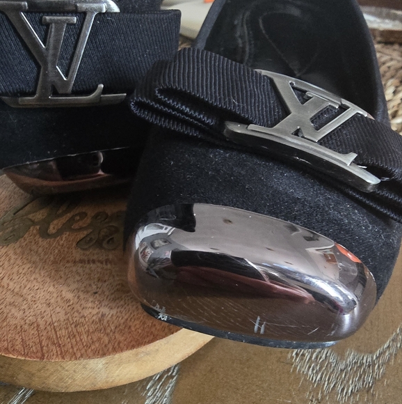 Vintage Louis Vuitton shoes. - Picture 17 of 17